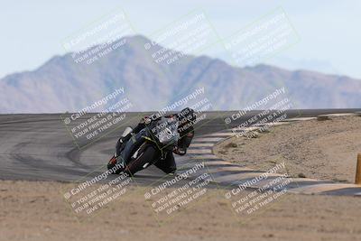 media/Nov-16-2025-Race Pace (Sun) [[8c5fa54630]]/Non Verified Riders (1st 20 Minutes)/6-Turn 12 (2pm)/